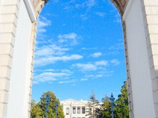 多尔玛巴赫切宫