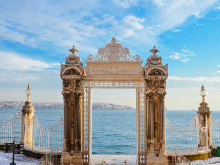 多尔玛巴赫切宫