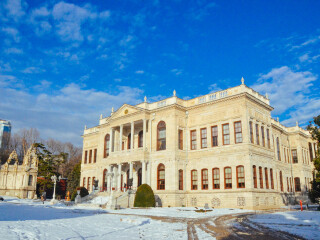 多尔玛巴赫切宫