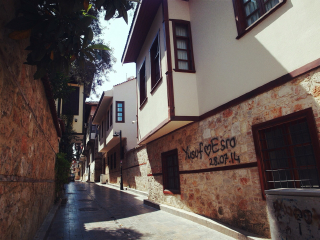 安塔利亚哈德良门