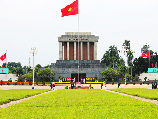 如果说首都河内是越南的心脏,那么巴亭广场可以说是河内的心脏