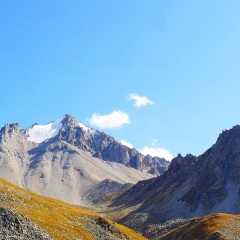 天山