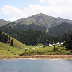 天山