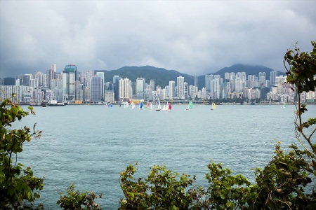 <香港-澳门4日游>游港珠澳大桥，广州往返，0购物，尝米其林推荐酒楼，畅游香港迪士尼，海洋公园，大屿山，观幻彩咏香江，可拼住