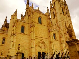 塞哥维亚大教堂