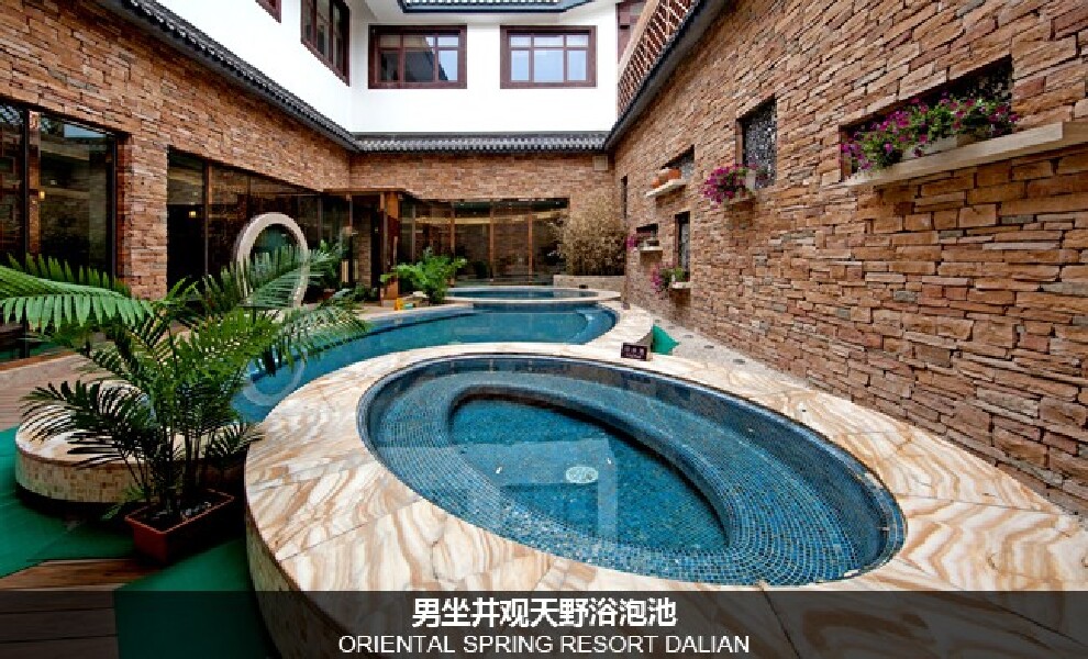  大连东泉假日酒店自驾2日游>宿豪华间(有阳台)赠1次温泉体验 中国风