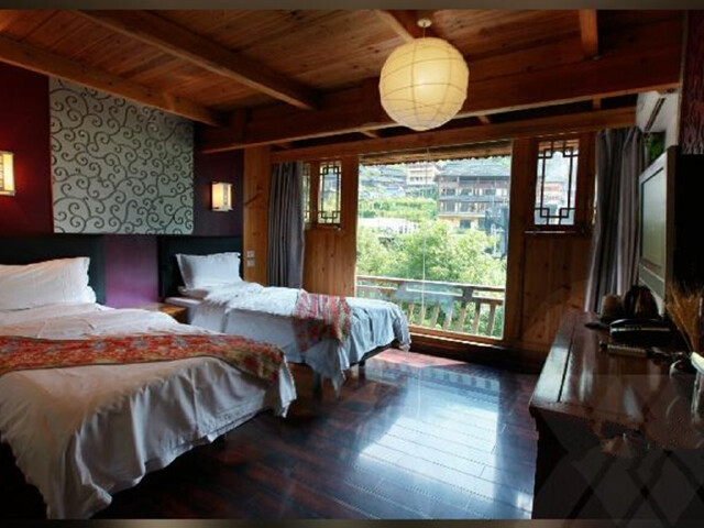 贵州梵净山黄果树瀑布荔波西江镇远6日游30人封顶含梵净山索道及全程