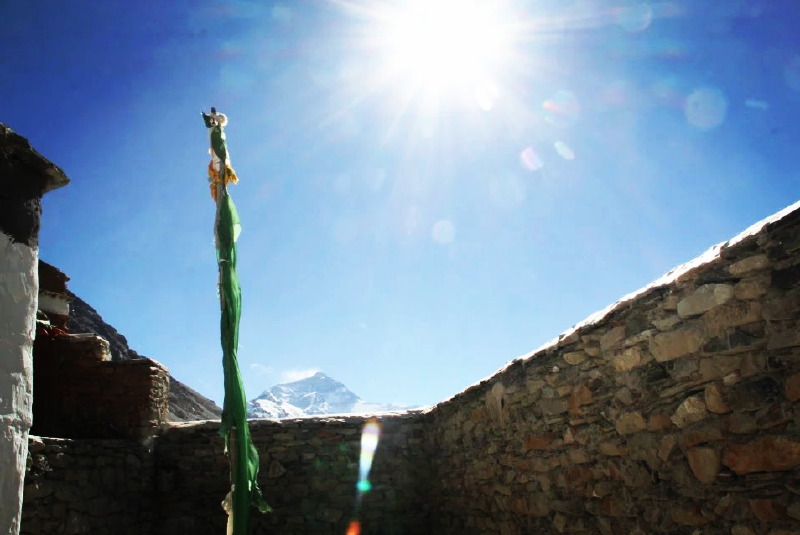 求赎的信仰灵魂的摆渡人新年第一缕光芒穿透心灵枷锁