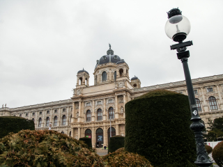 玛丽亚•特蕾西亚广场