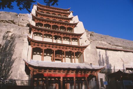 <张掖-嘉峪关-敦煌-西宁-青海湖双飞6日游>直飞张掖，上海成团无缝衔接，30人封顶精品团，双程兰新高铁，玩转西北