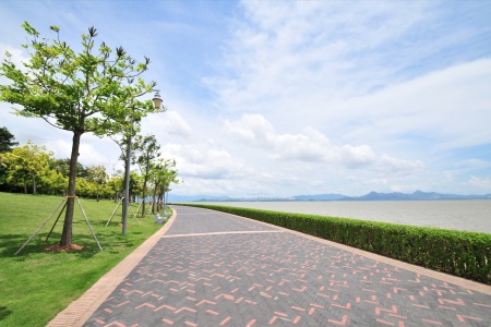 <湛江+茂名浪漫海岸5日游>2晚温德姆、1晚温泉酒店、1天自由活动、网红地标赤坎老街、升级美食十二道风味宴、海鲜大咖宴、湛江白切鸡宴、疍家宴 <湛江+茂名浪漫海岸5日游>2晚温德姆、1晚温泉酒店、1天自由活动、网红地标赤坎老街、升级美食十二道风味宴、海鲜大咖宴、湛江白切鸡宴、疍家宴