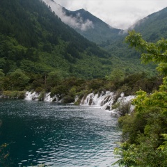 五彩池