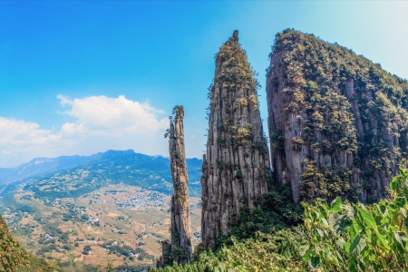 <湖北恩施大峡谷-神农架-大九湖-武当山8日游>武汉往返，四星全景游，升级1晚古镇森林酒店，赏九湖晨雾，深度摄影慢旅行