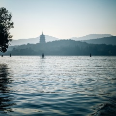 三潭印月