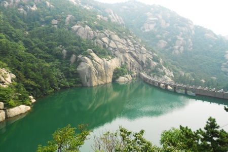 <济南-泰山-青岛-威海-烟台-蓬莱6日游>1人成团，6大5A 趵突泉/大明湖/泰山/崂山/蓬莱阁/海洋世界，赠百元索道，享山东美食