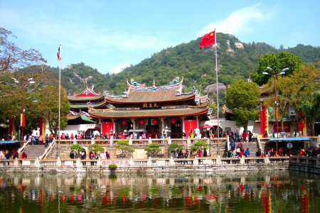 <厦门+鼓浪屿双动4日游>倾心厦门 游世遗鼓浪屿 观环岛路美景 文艺曾厝垵 青春校园厦大 手绘地图 24H接送站