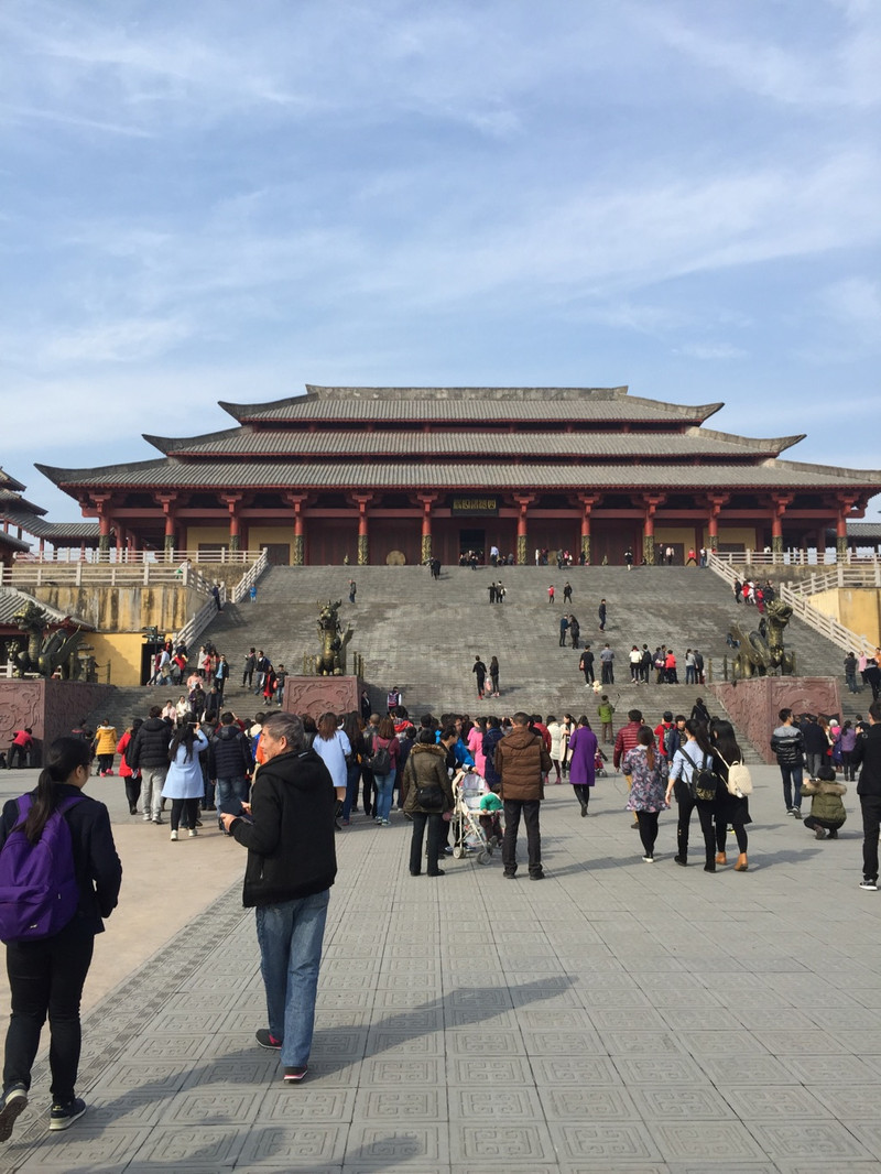 北京横店影视电影城(北京横店影视城在哪个城市)