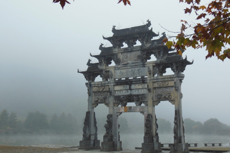 <宏村-西递1日游>1人起订、含中餐、黄山市区屯溪参团、上门接送、纯玩无购物