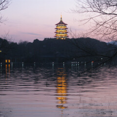 雷峰塔的#旅图换旅费# #旅拍# #名胜古迹#