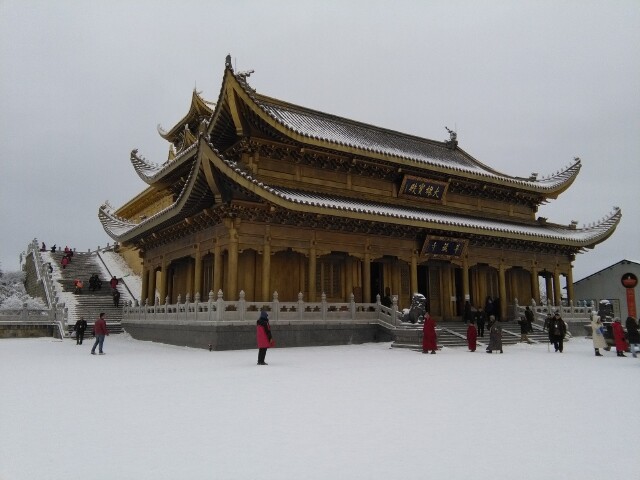求道拜佛青城峨眉山,喝茶听戏锦里宽窄巷