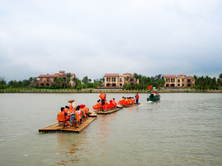 万泉河竹筏漂流