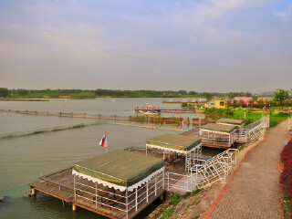 红山体育休闲度假村