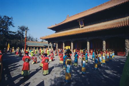 <曲阜-孔庙-孔府-孔林-泰山双高3日游>合肥往返，纯玩0购物，含价值188元双演出封禅大典，资深导游带团，充足游览时间，自由探索美食，爸妈放心托管班