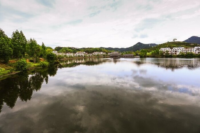 西河十八湾----美丽西河十八湾,乡愁缕缕在英山,浣花溪畔袅炊烟