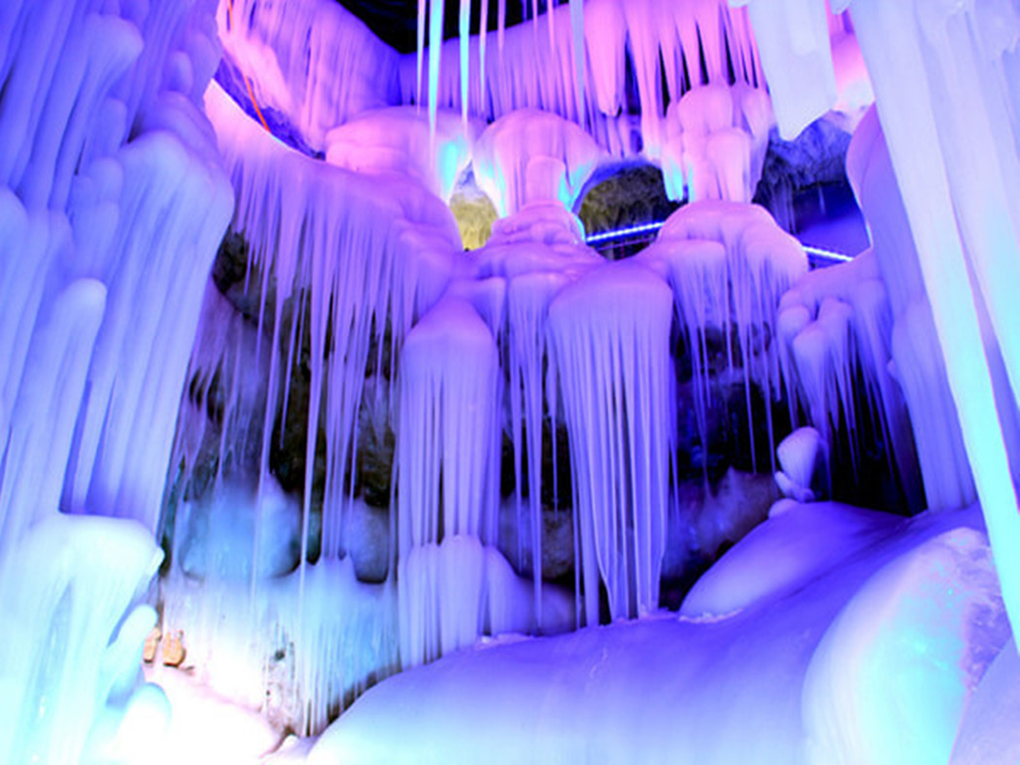 山西宁武芦芽山2日游含芦芽山万年冰洞悬崖栈道石门悬棺马仑草原门票