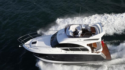  三亚蓝骑士游艇会包艇出海半日游>英国公主52尺游艇3小时出海