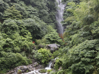 湖州安吉藏龙百瀑