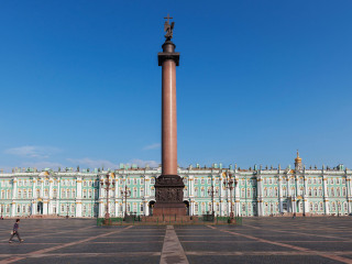 圣彼得堡宫殿广场