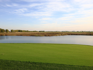 春城湖畔高尔夫度假村