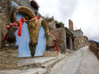 幸福牟托羌寨