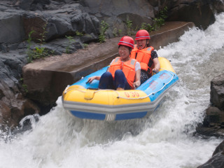 天门峡漂流景区