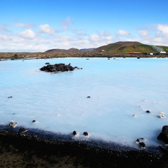蓝湖地热温泉