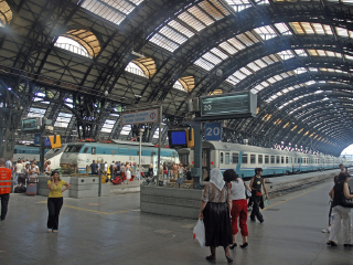 米兰中央火车站