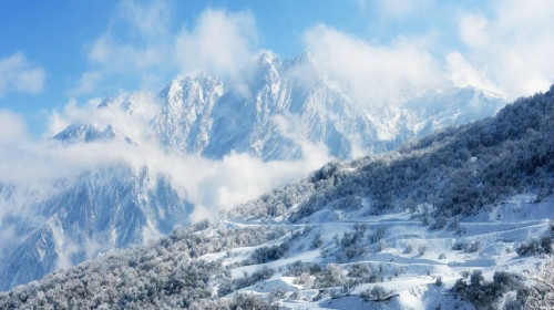 【深度自助】 成都九鼎山太子嶺超值滑雪遊一日遊>(成都出發)