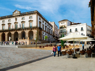 卡塞雷斯古城区