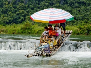 阳朔龙颈河漂流