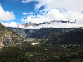 雅鲁藏布大峡谷