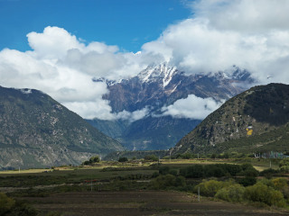 雅鲁藏布大峡谷