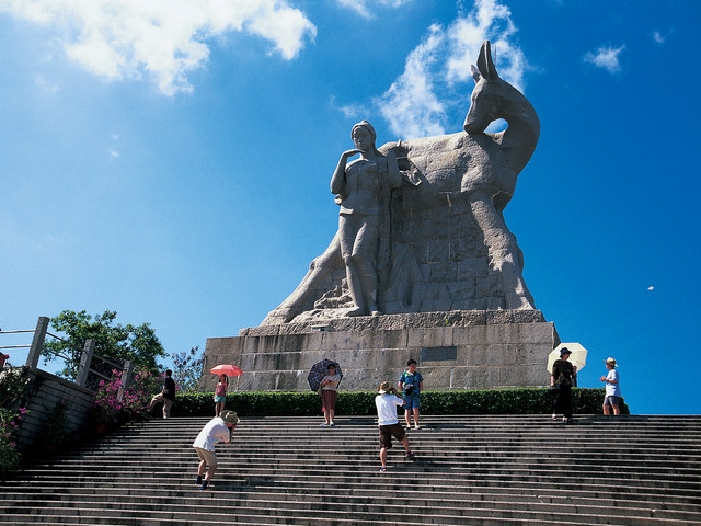  景點 · 鹿回頭山頂公園