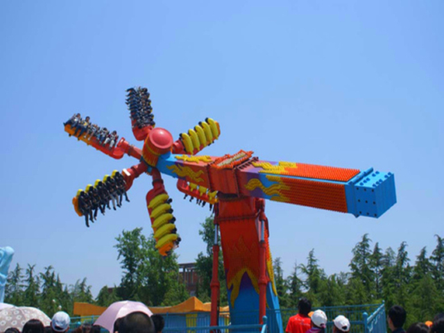 大裂谷-方特欢乐世界5日游>好客山东深度游 名山 清泉 圣人 溶洞 乐园