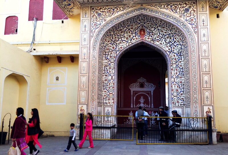 现在,王宫的一部分被改建为博物馆,对公众开放.