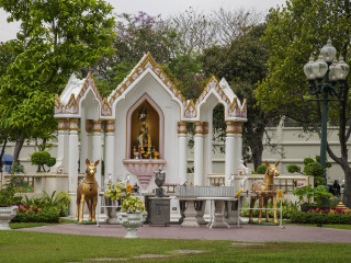 五世皇柚木行宫