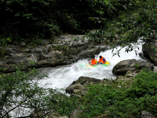 莫干山峡谷漂流