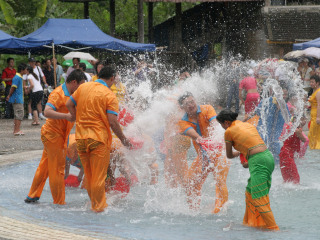 曼斗民俗活动村