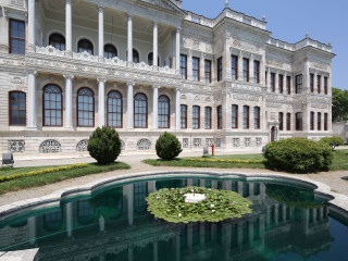 多尔玛巴赫切宫