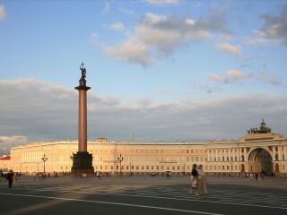 圣彼得堡宫殿广场